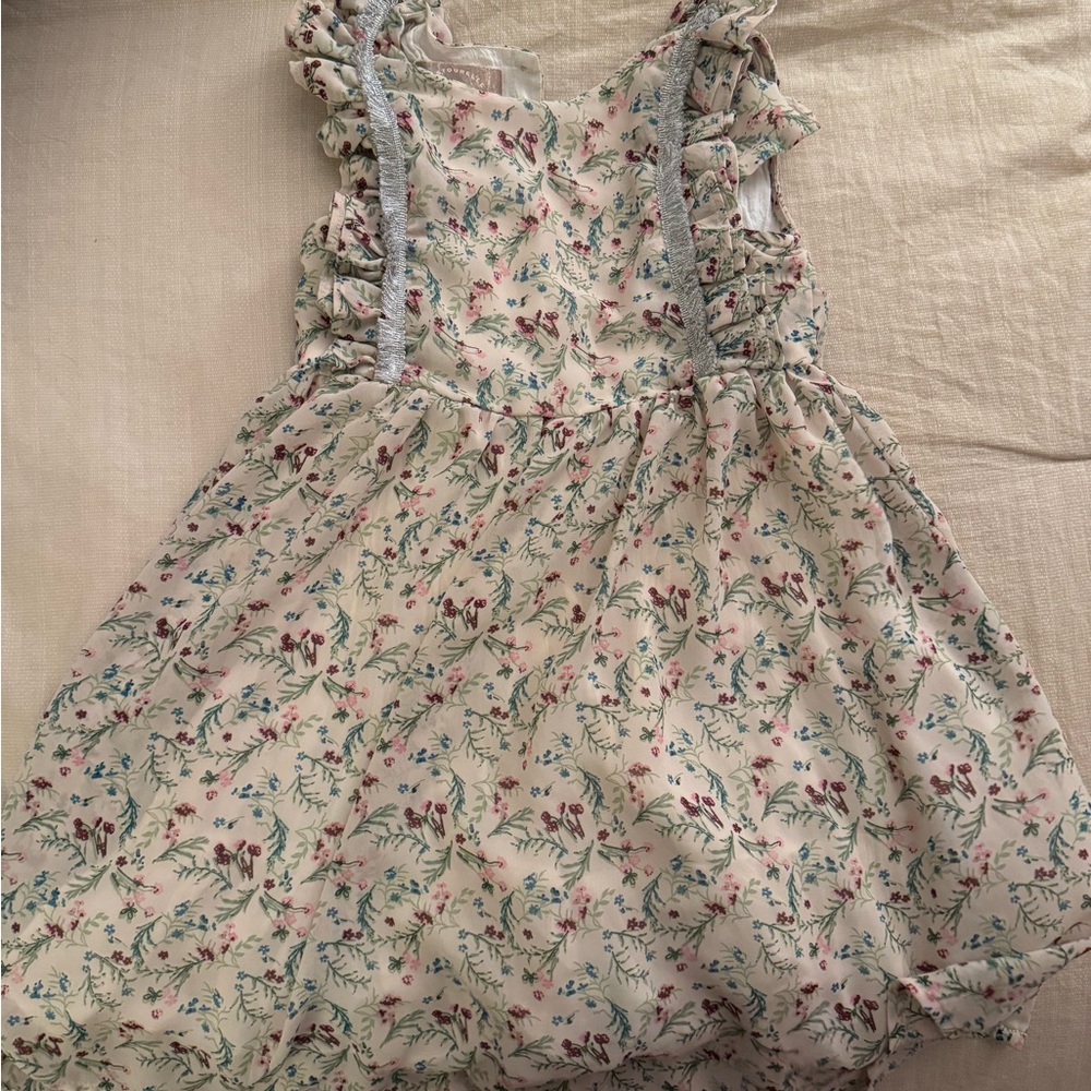 Size 6 good condition